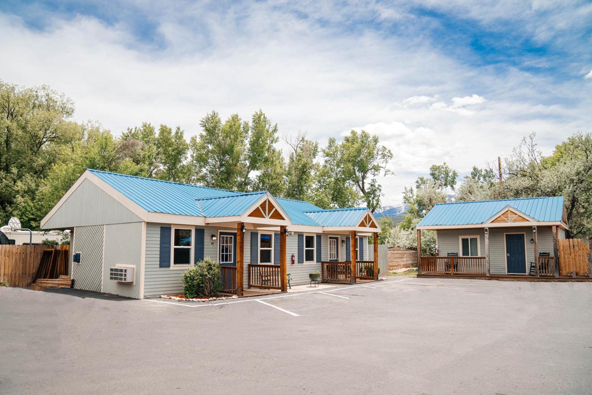 Salida Inn & Monarch Suites Exteriör bild